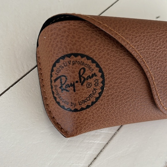 Sunglasses case - Picture 2 of 3